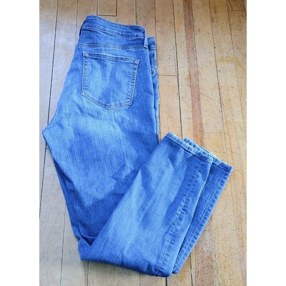 Loft Women's Curvy Skinny Distressed Jeans 10 / 30 Mid Rise Stretch Medium Wash - Picture 2 of 7